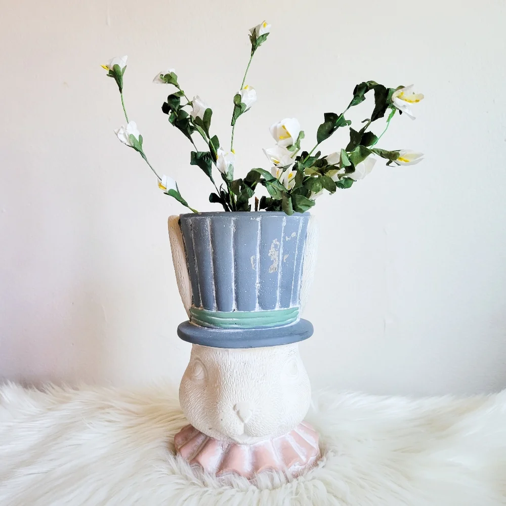 DW Home Rabbit Pot - Picture 1 of 8